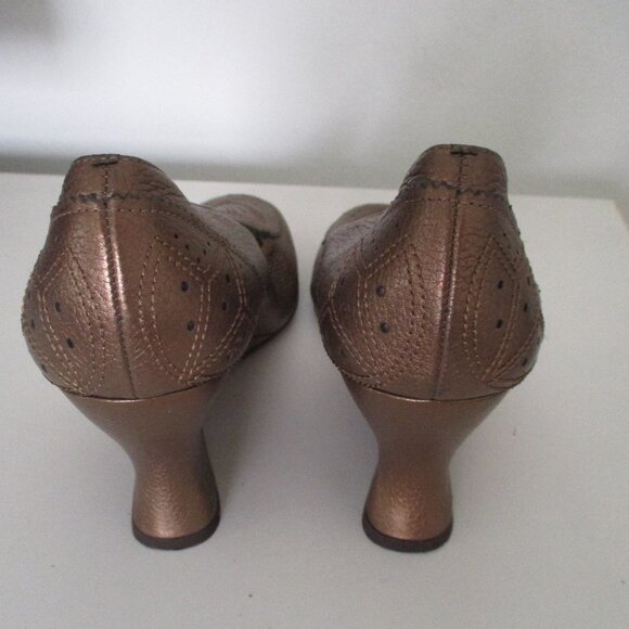 BCBGirls Womens Copper Leather Pump w/3" Wedge Heel - Size 10M or 40 EUR - Picture 6 of 9